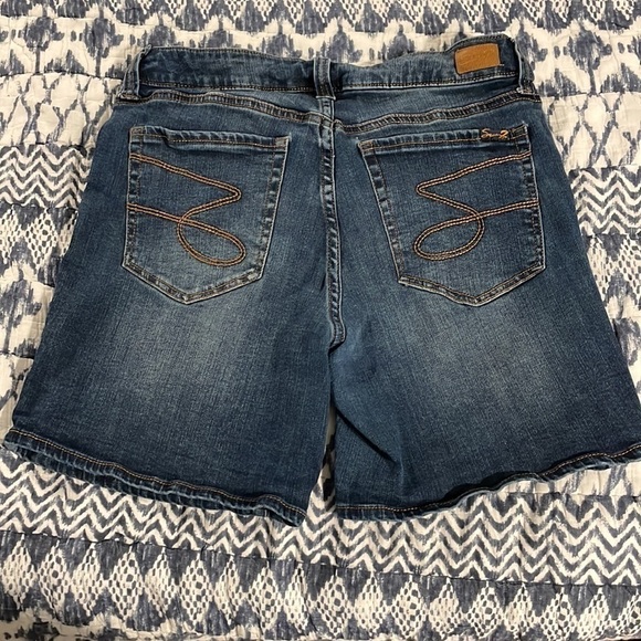 Seven Weekend Shorts Size 6 - Picture 3 of 6